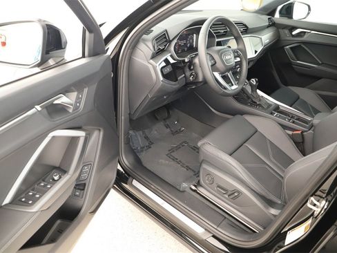 New 2025 Audi Q3 2.0T Premium image 14