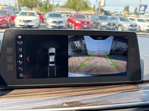 Used 2017 BMW 530i xDrive AWD/4WD image 20