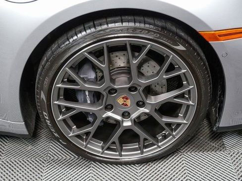 Certified 2025 Porsche 911 Carrera image 32