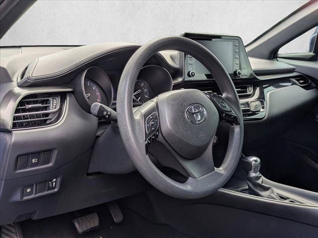 Used 2019 Toyota C-HR LE FWD image 4