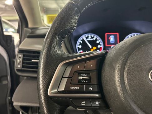 Used 2022 Subaru Outback Premium image 13