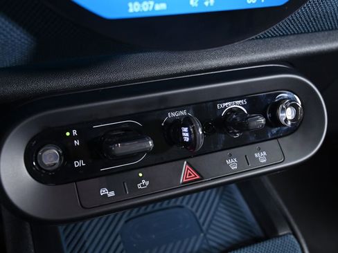 Used 2025 MINI Cooper Countryman S w/ Comfort Package Max image 21