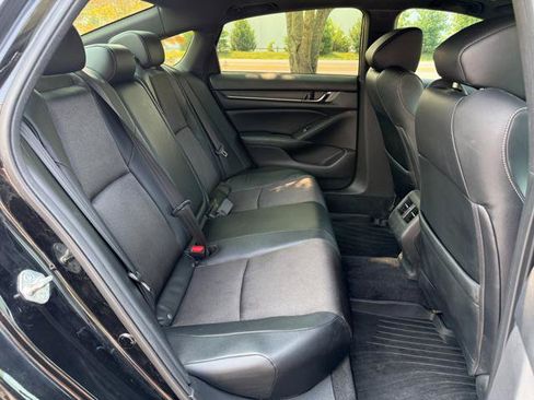 Used 2018 Honda Accord Sport image 21