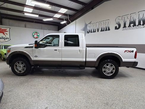 Used 2015 Ford F250 King Ranch w/ FX4 Off-Road Package AWD/4WD image 3