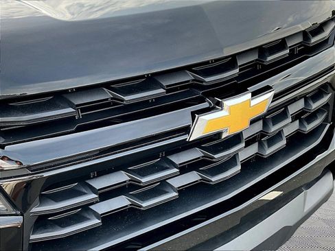 Used 2022 Chevrolet Colorado W/T w/ Custom Special Edition RWD image 30