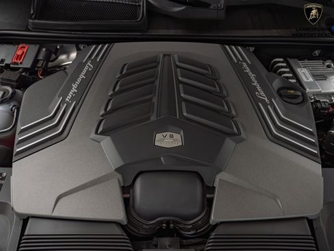 Used 2024 Lamborghini Urus S image 10