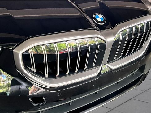 Used 2025 BMW 530i RWD image 29