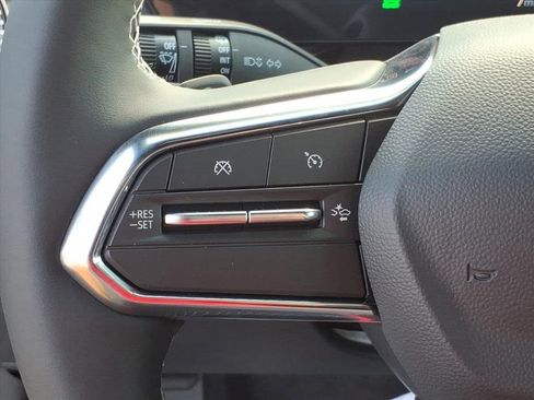 New 2025 Chevrolet Blazer EV LT image 17