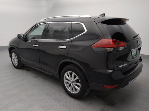 Used 2020 Nissan Rogue SV image 3