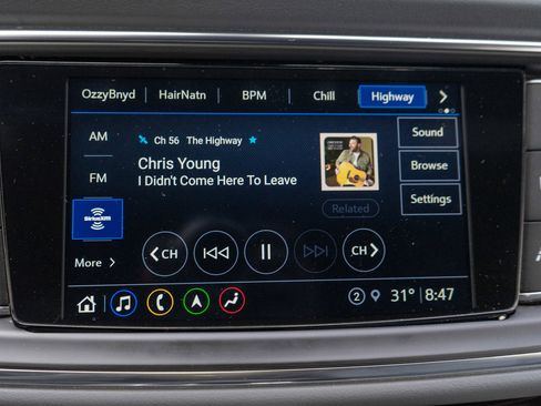 Used 2022 Buick Enclave Premium w/ Experience Buick Package image 18