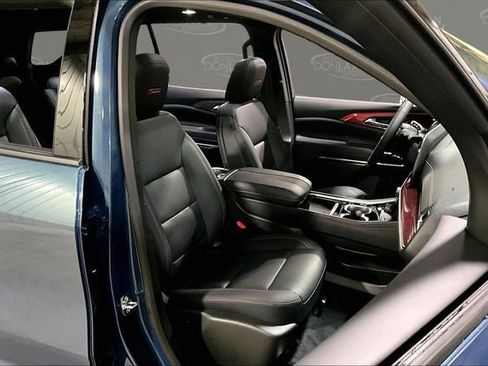 New 2026 Chevrolet Traverse Z71 w/ Enhanced Driving Package AWD/4WD image 12
