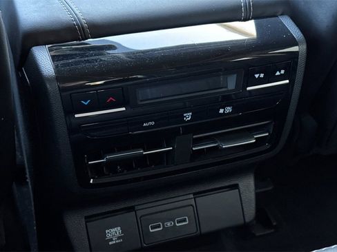 Certified 2023 Acura MDX FWD w/ Technology Package image 17