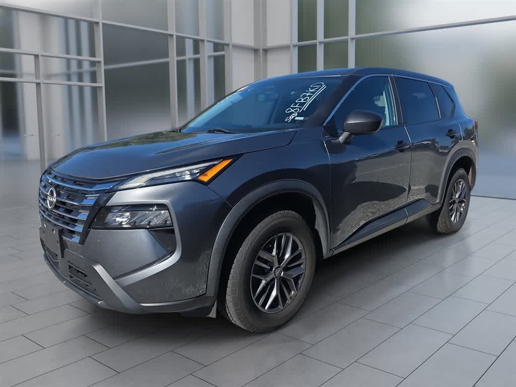 Used 2024 Nissan Rogue S FWD image 1