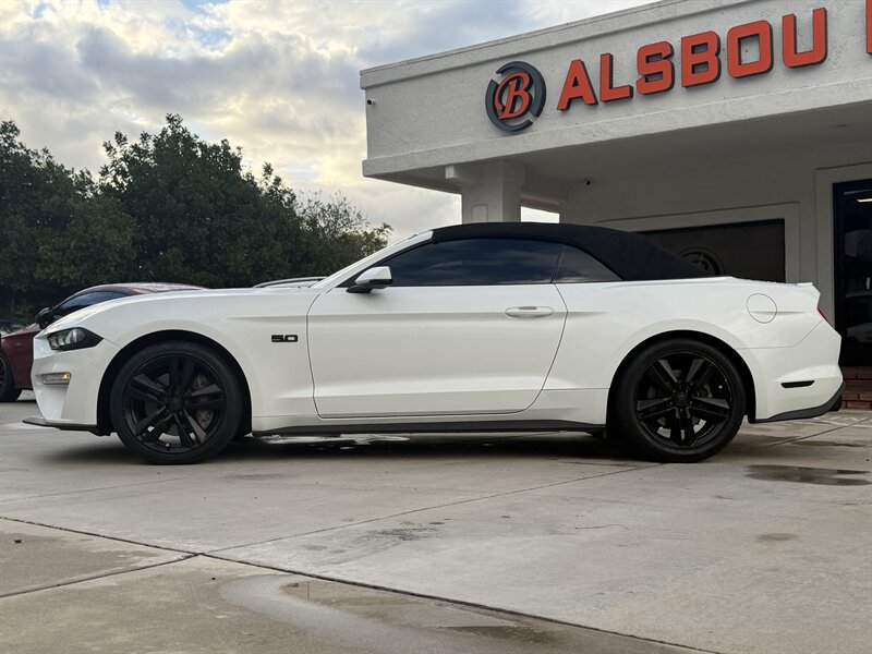 Used 2019 Ford Mustang GT Premium RWD image 3