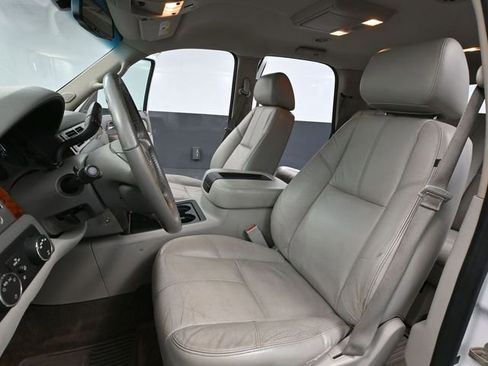 Used 2011 Chevrolet Tahoe LT w/ Luxury Package image 24