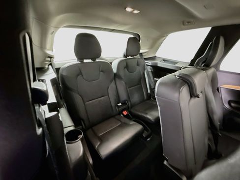 Used 2025 Volvo XC90 B5 Plus w/ Protection Package Premier AWD/4WD image 41