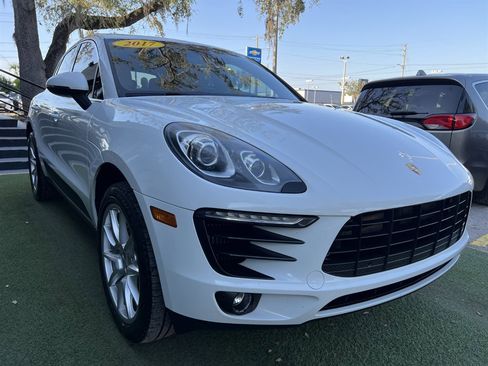 Used 2017 Porsche Macan S image 3