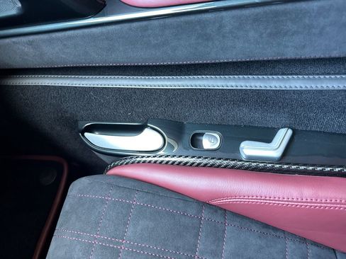 Used 2005 Mercedes-Benz SLR image 39