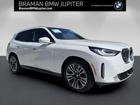 Certified 2025 BMW X3 xDrive30i w/ Convenience Package AWD/4WD image 1