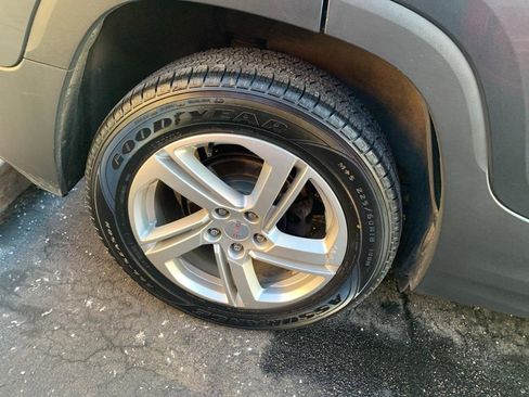 Used 2018 GMC Terrain SLE image 22