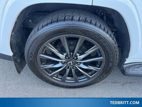 Used 2024 Lexus LX 600 F Sport image 11