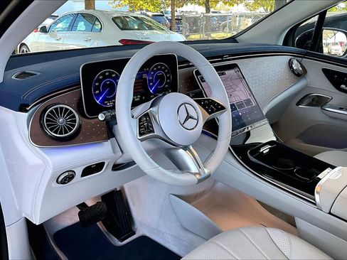 Certified 2024 Mercedes-Benz EQE 350+ 4MATIC SUV w/ AMG Line Exterior Package image 17