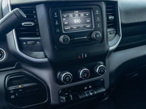Used 2023 RAM 2500 Big Horn w/ Cold Weather Group AWD/4WD image 6