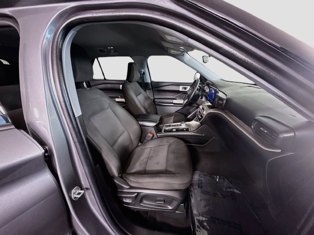 Used 2023 Ford Explorer XLT RWD image 28