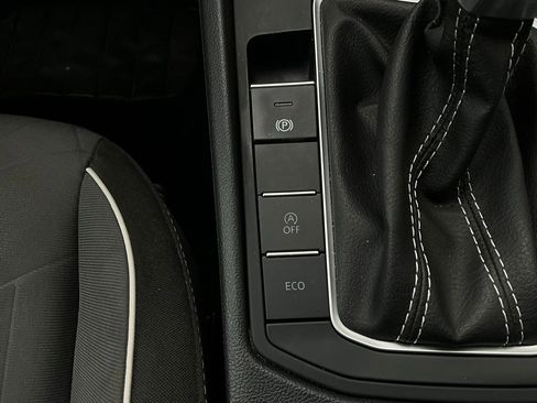 Used 2025 Volkswagen Jetta Sport image 22