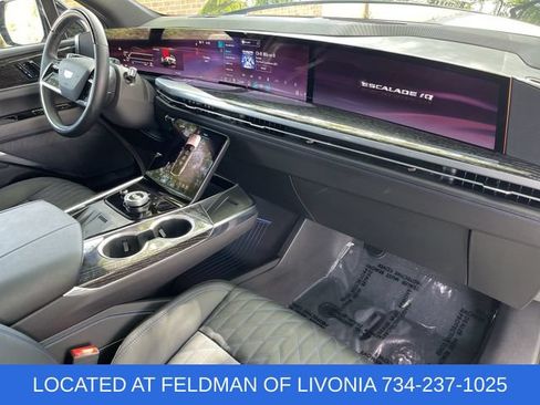 Used 2025 Cadillac Escalade IQ Sport 1 w/ Smart Trailering package AWD/4WD image 27