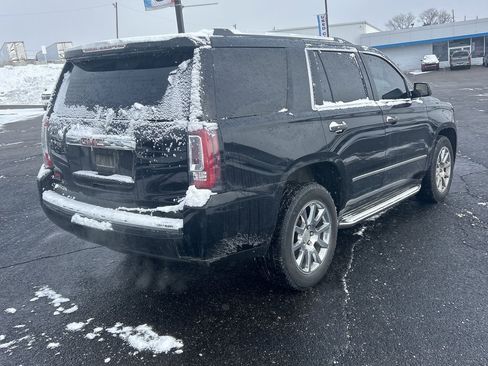 Used 2018 GMC Yukon Denali image 3