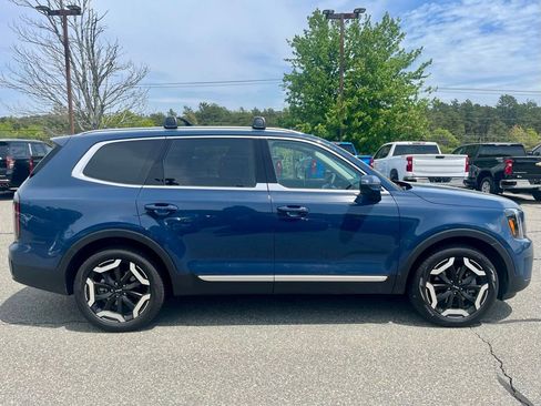 Used 2025 Kia Telluride EX AWD/4WD image 6