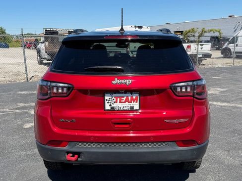Used 2026 Jeep Compass Trailhawk AWD/4WD image 9