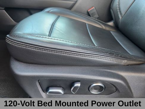 Used 2024 GMC Sierra 2500 Denali image 12