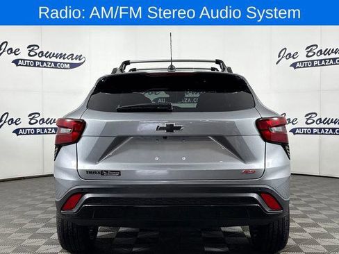 New 2026 Chevrolet Trax RS w/ Sunroof Package FWD image 7