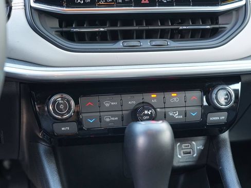 Used 2025 Jeep Compass Limited AWD/4WD image 24