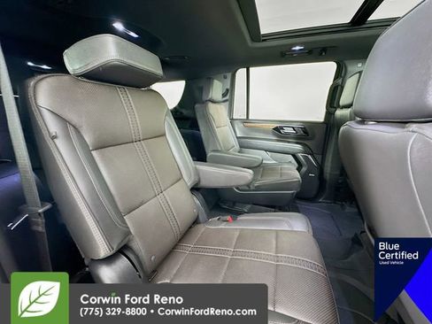 Used 2025 Chevrolet Suburban High Country image 33