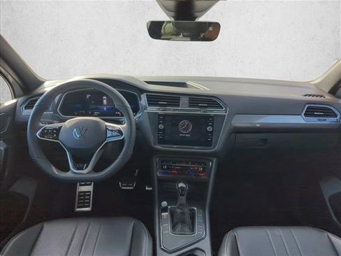 Used 2022 Volkswagen Tiguan SE R-Line FWD image 26