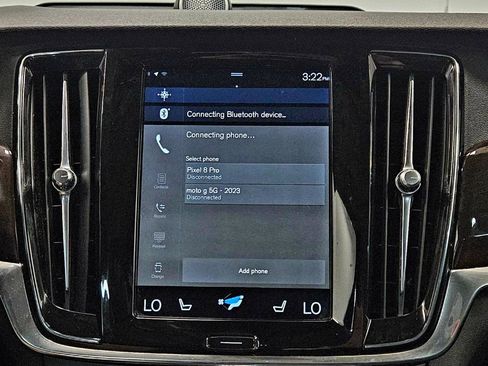 Used 2017 Volvo S90 T6 Momentum w/ Climate Package image 21