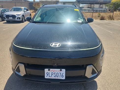 Used 2024 Hyundai Kona SEL FWD image 2
