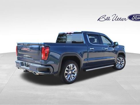 Used 2022 GMC Sierra 1500 Denali w/ Denali Reserve Package AWD/4WD image 5