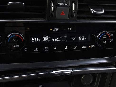 Used 2024 INFINITI QX80 Luxe image 34