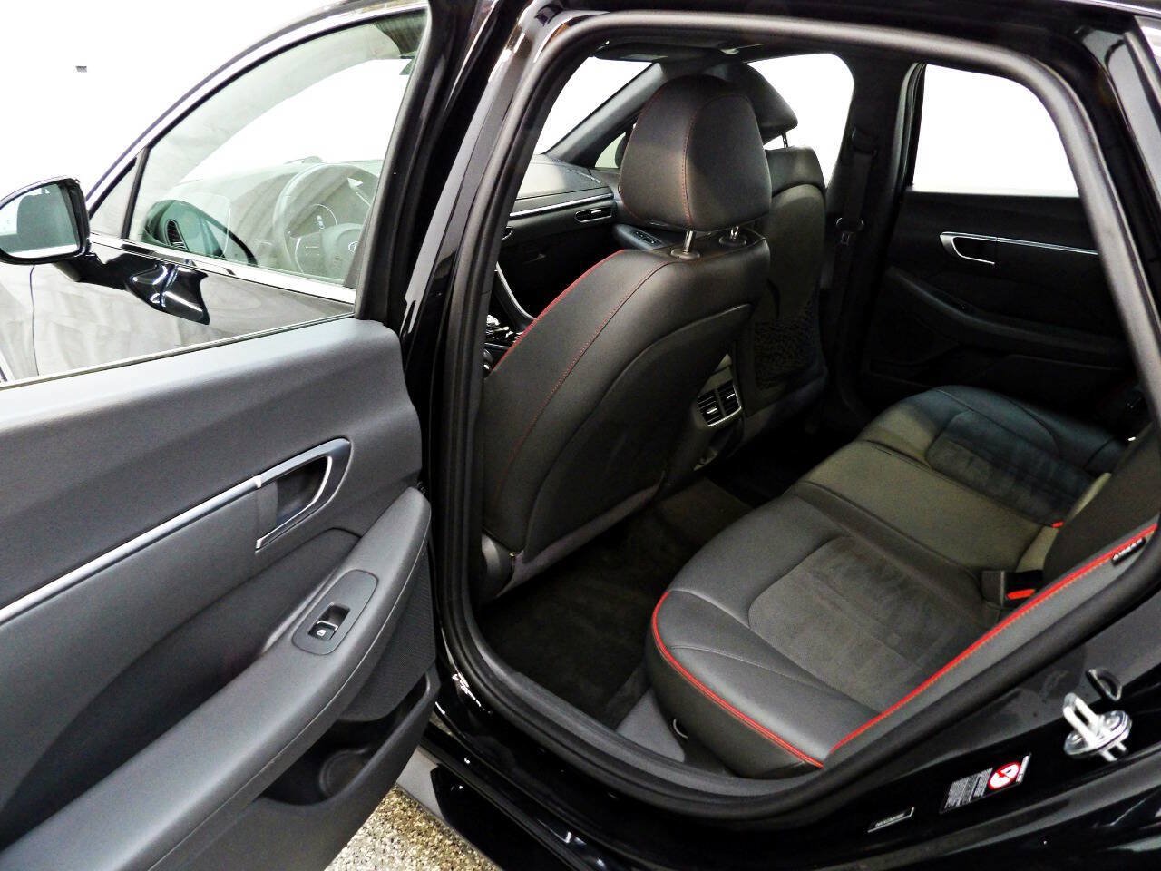 Used 2021 Hyundai Sonata SEL Plus w/ Tech Package FWD image 10