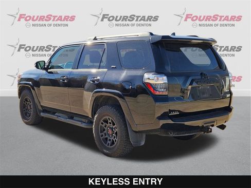 Used 2024 Toyota 4Runner SR5 Premium image 7