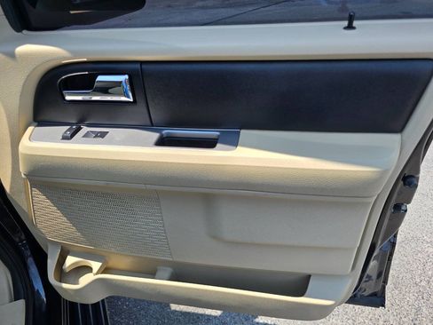 Used 2016 Ford Expedition XL AWD/4WD image 29