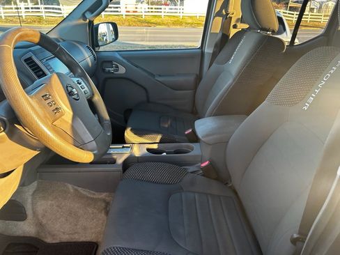 Used 2017 Nissan Frontier Desert Runner image 9