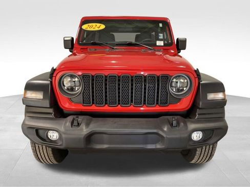 Used 2024 Jeep Wrangler Sport image 6