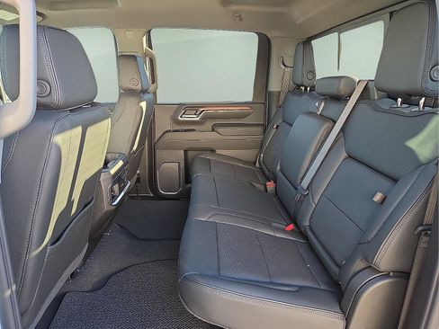 New 2026 GMC Sierra 3500 Denali AWD/4WD image 10