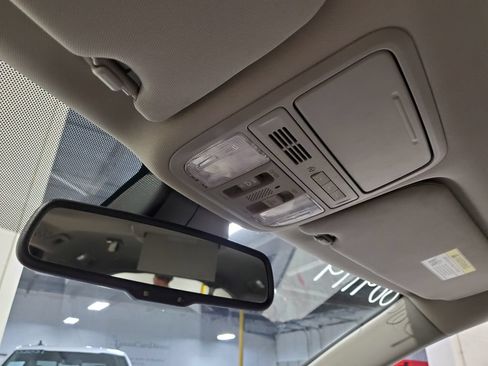 Used 2016 Honda Odyssey Touring image 37