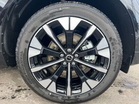 New 2026 Volvo XC60 B5 Plus w/ Protection Package Premier AWD/4WD image 9